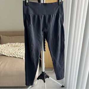 Oner Active Effortless Legging in Size XL Short Regular length in True Blue